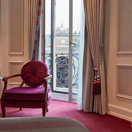 Schweizerhof Hotel 5*