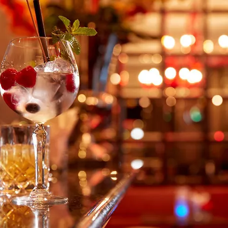 Schweizerhof Hotel 5*