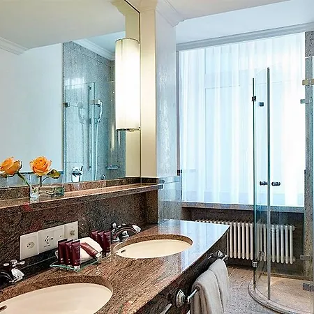 Szálloda Schweizerhof 5*