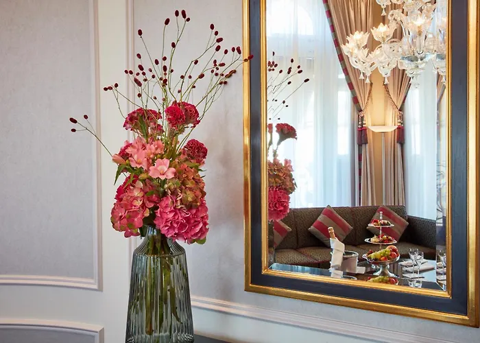 Schweizerhof מלון 5*